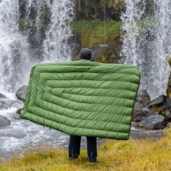 Enlightened Equipment Revelation Quilt 30°F / -1°C with draft collar - Image 15