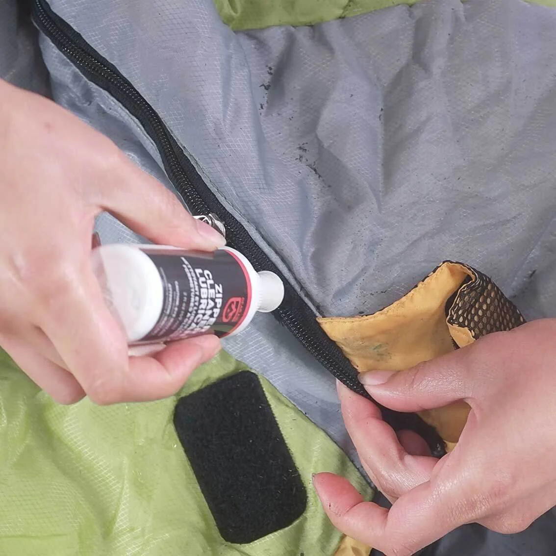 GEAR AID Zipper Cleaner and Lubricant - Image 4