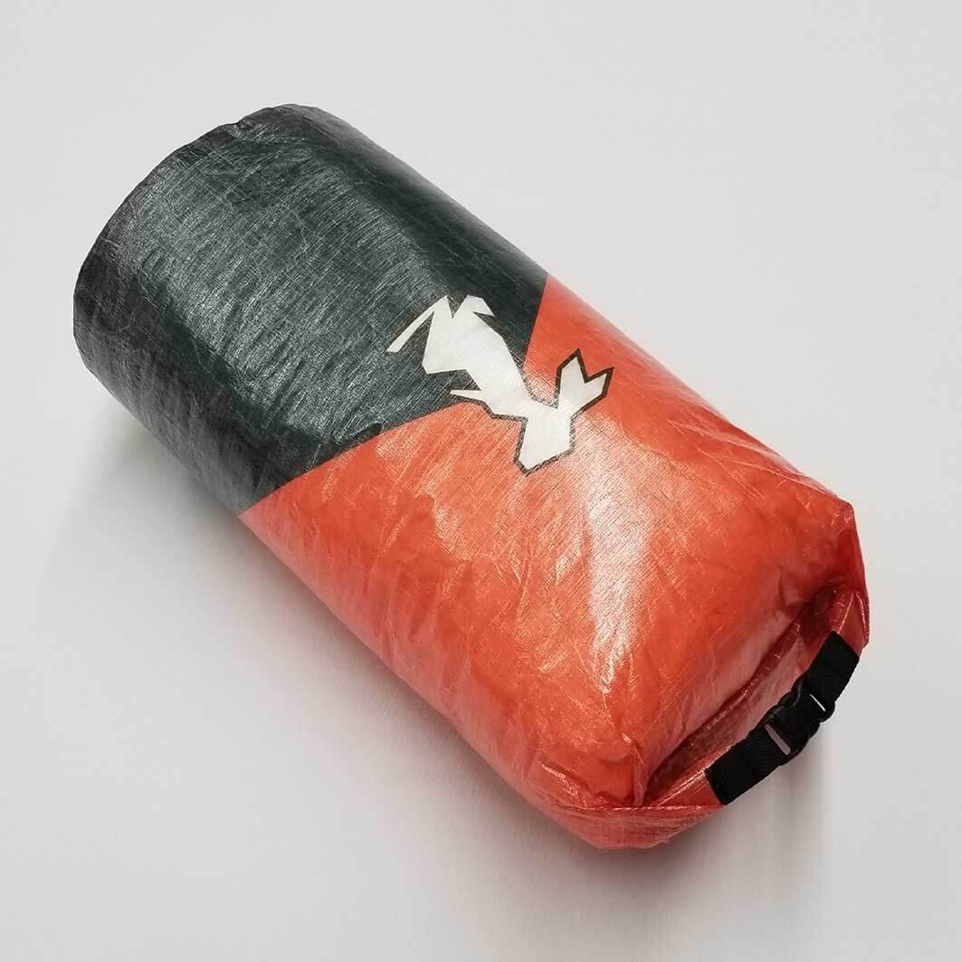 HIGH TAIL DESIGNS Small Ultralight Roll-Top Stuff Sack - Image 5