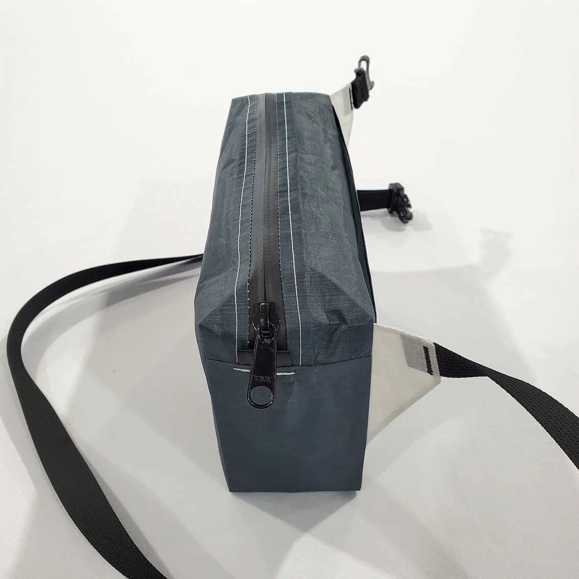 HIGH TAIL DESIGNS Ultralight Fanny Pack v1.5 Dark Pewter - Image 6