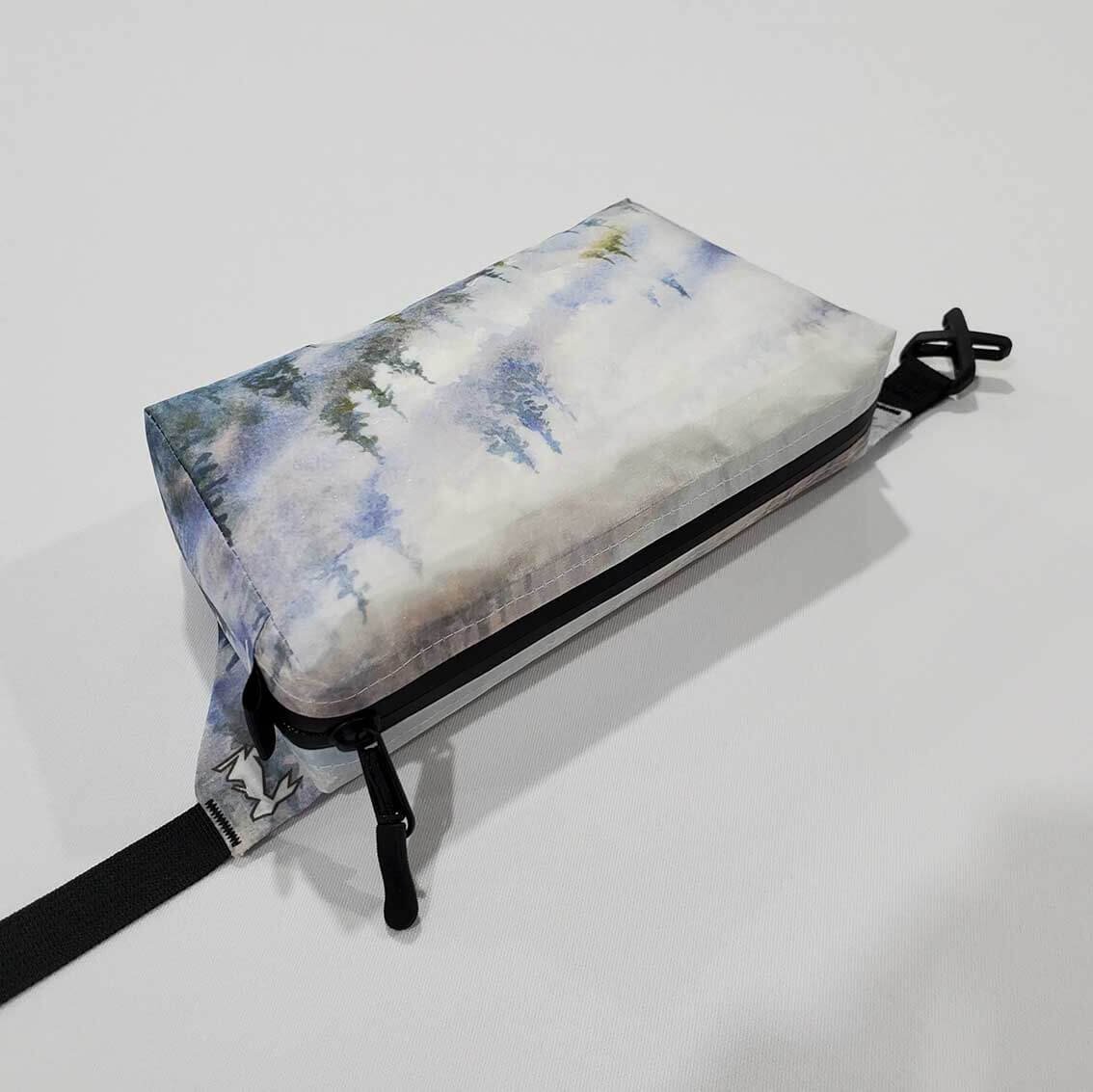 HIGH TAIL DESIGNS Ultralight Fanny Pack Watercolor Foggy Forest - Image 5