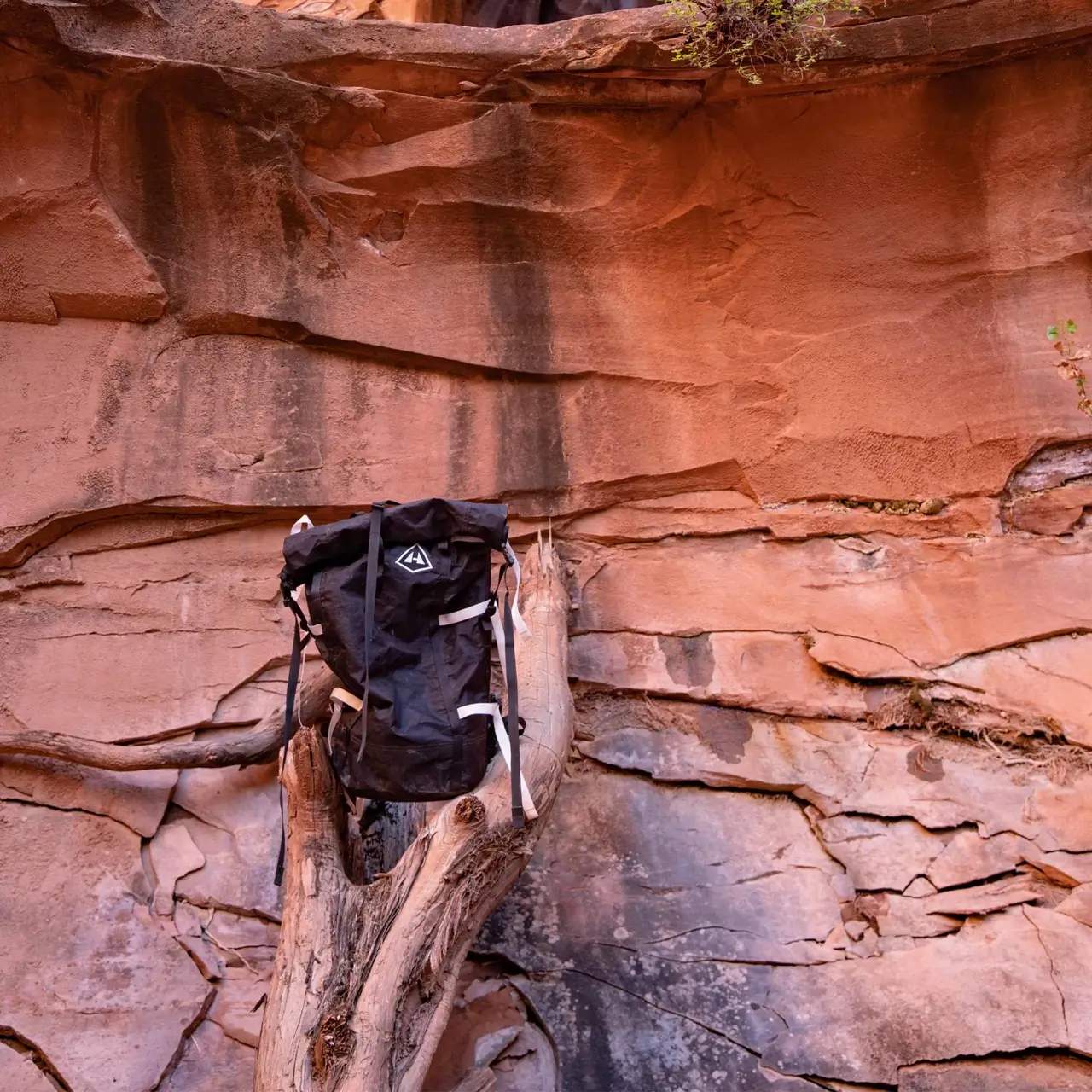 Hyperlite Mountain Gear Porter 70L - Image 13