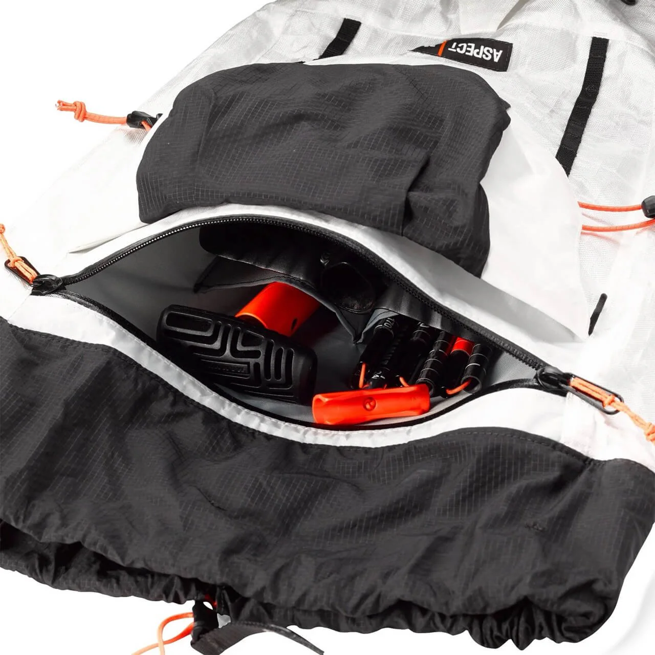 Hyperlite Mountain Gear Aspect 32 - Image 9
