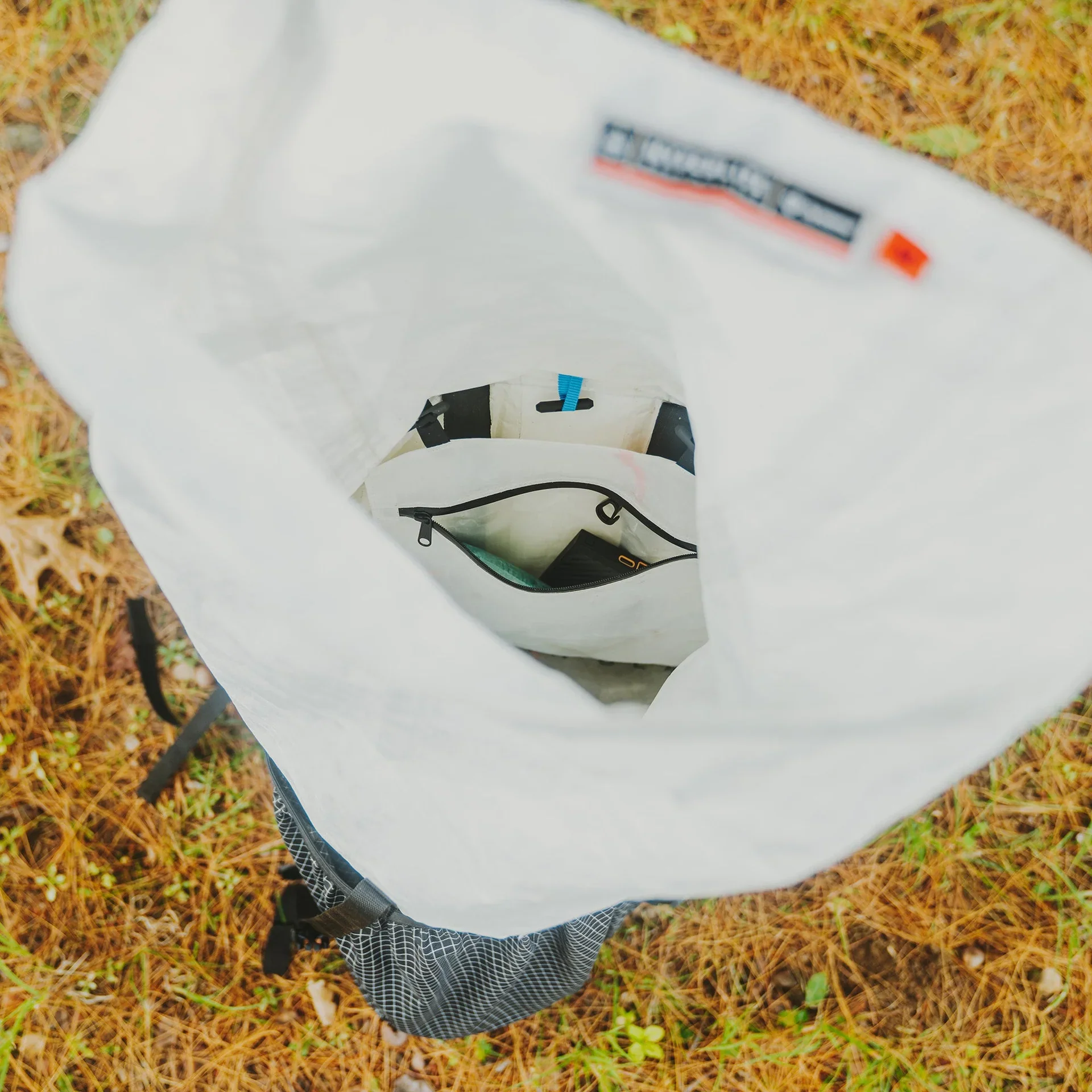 Hyperlite Mountain Gear Inside Pack Pocket - Image 2