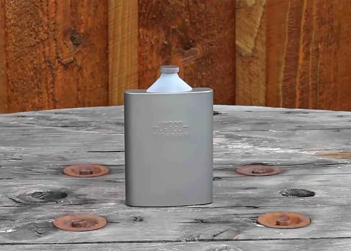 VARGO Titanium Funnel Flask - Image 3